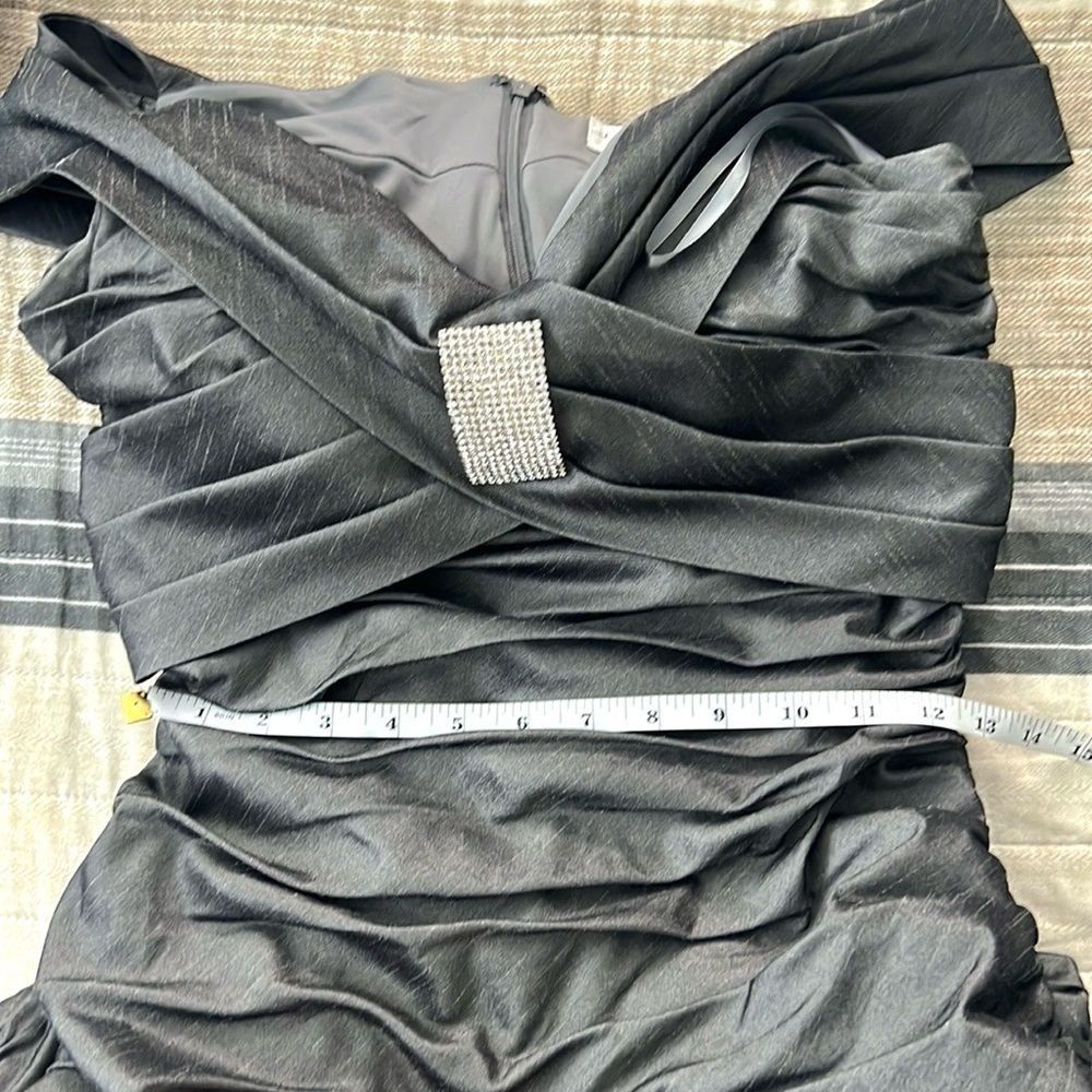 Jackie Jon,NY,Shimmering Silver, Instantly Slimming,Ruched Cocktail Dress,Size 4 - Picture 9 of 11